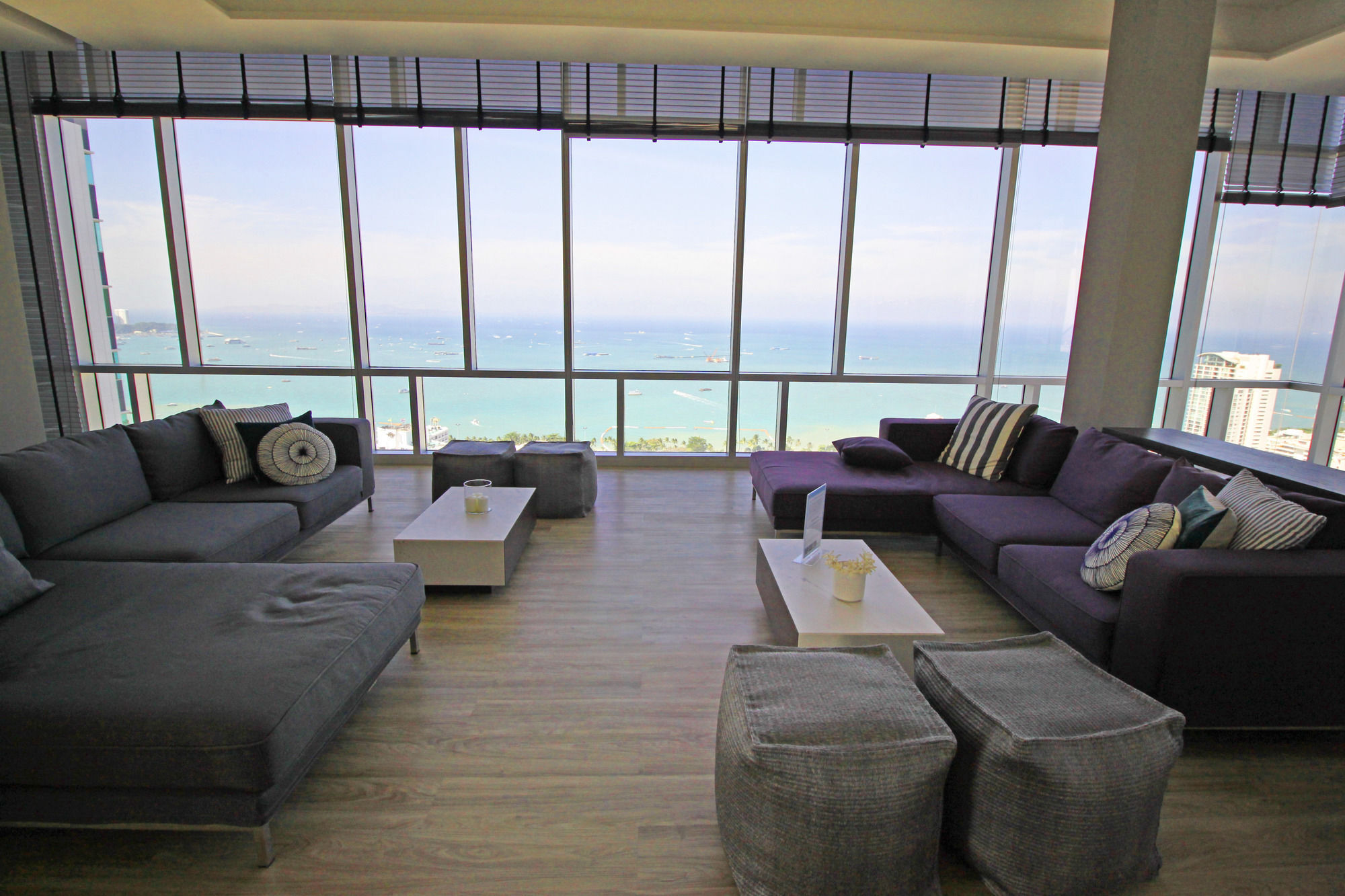 Centric Sea By Pattaya Holiday Landkreis Landkreis Bang Lamung Exterior foto
