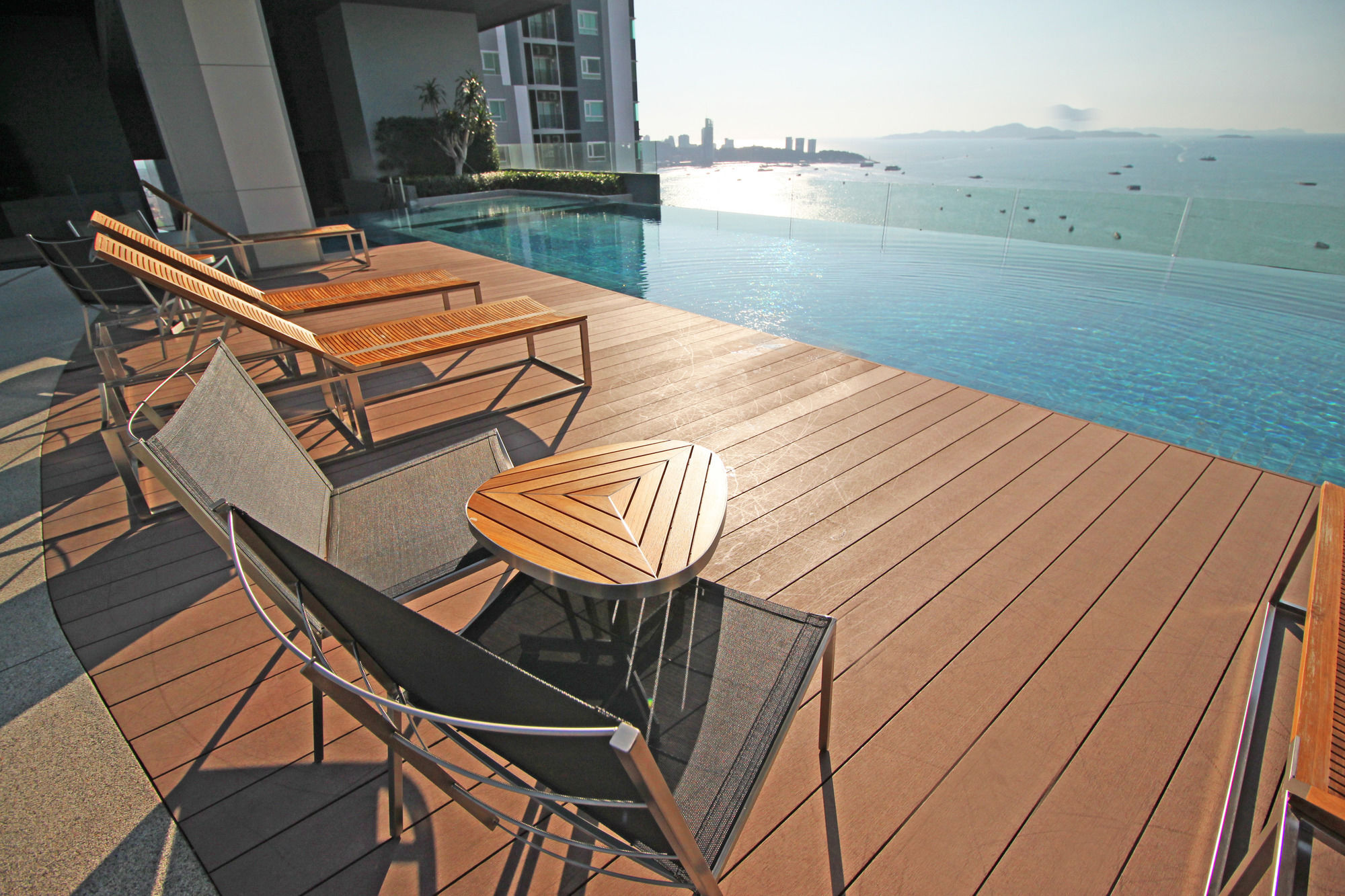 Centric Sea By Pattaya Holiday Landkreis Landkreis Bang Lamung Exterior foto